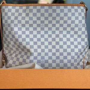 Louis Vuitton MM Damier Azur